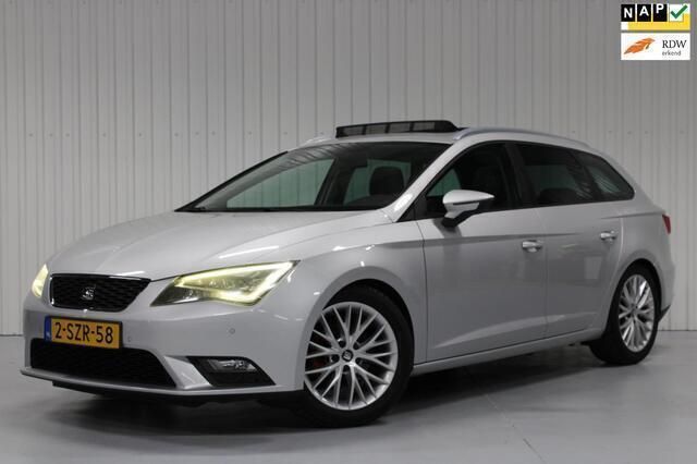 Grijs Gebruikt 2014 Seat Leon ST Business Stationwagen | € 8.250 - Afbeelding 1/4