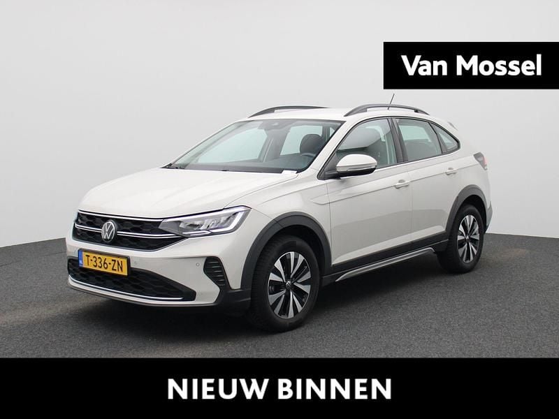Grijs Gebruikt 2023 VW Taigo Life SUV | € 25.400 (Eerlijke prijs) - Afbeelding 1/4