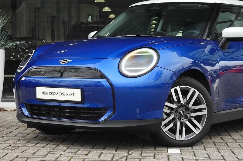 Occasion Mini Cooper Classic 135 kW (184 PK) 2024 Blauw (metallic) Hatchback