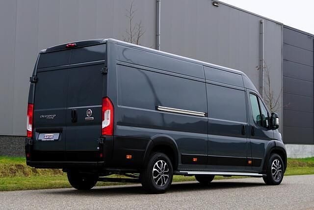 Occasion Fiat Ducato 140 PK (102 kW) 2024 Grijs Van