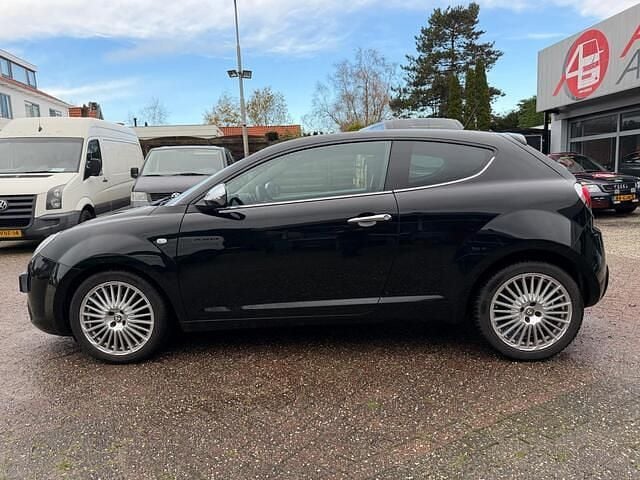 Zwart (metallic) Gebruikt 2014 Alfa Romeo MiTo Hatchback | € 3.495 (Goede deal) - Afbeelding 1/4