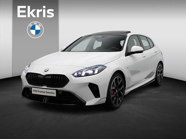 Wit Gebruikt 2024 BMW 120 M Sport Hatchback | € 39.950 (Super prijs) - Afbeelding 1/4
