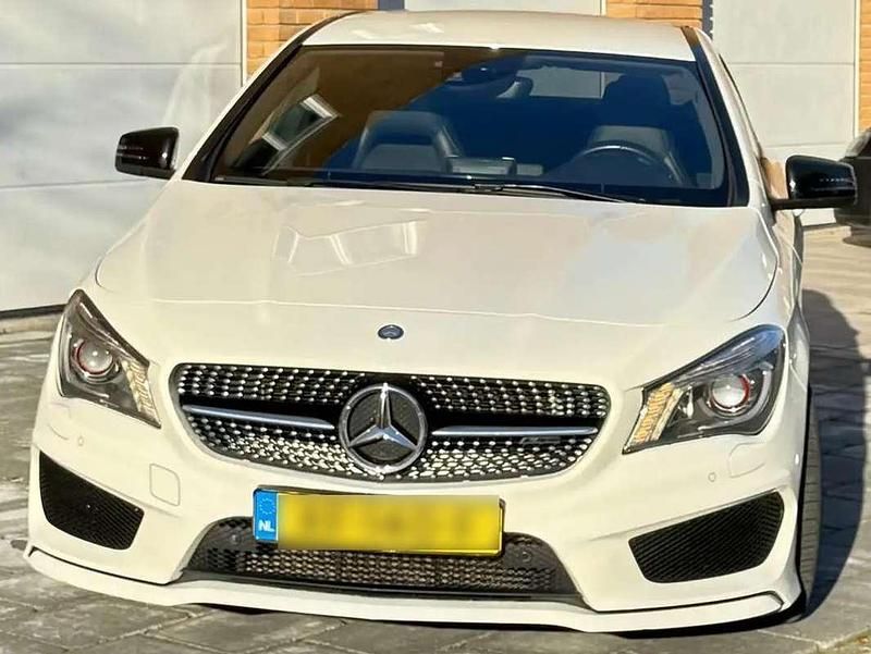Occasion Mercedes CLA250 Edition 1 211 PK (155 kW) 2014 Wit Sedan
