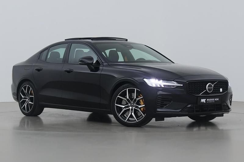 Zwart Gebruikt 2025 Volvo S60 Sedan | € 53.700 (Eerlijke prijs) - Afbeelding 1/1