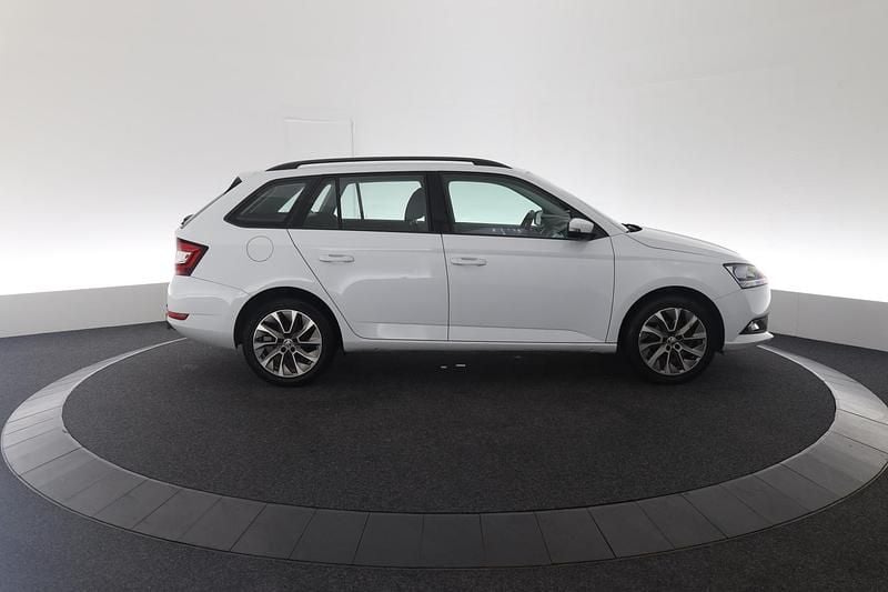 Occasion Skoda Fabia Business Line 97 PK (71 kW) 2021 Wit Stationwagen