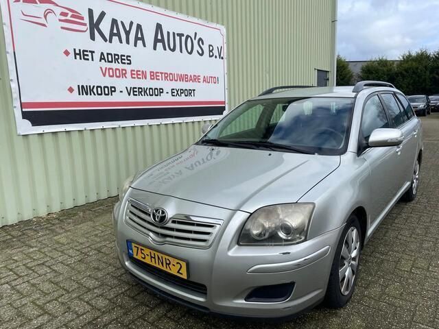 Grijs Gebruikt 2009 Toyota Avensis Terra Stationwagen | € 2.199 - Afbeelding 1/4