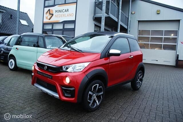 Rood Occasion 2022 Aixam Crossover Premium Premium Hatchback | € 13.950 (Eerlijke prijs) - Afbeelding 1/4