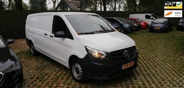 Wit Gebruikt 2020 Mercedes Vito MPV | € 17.850 (Super prijs) - Afbeelding 1/4
