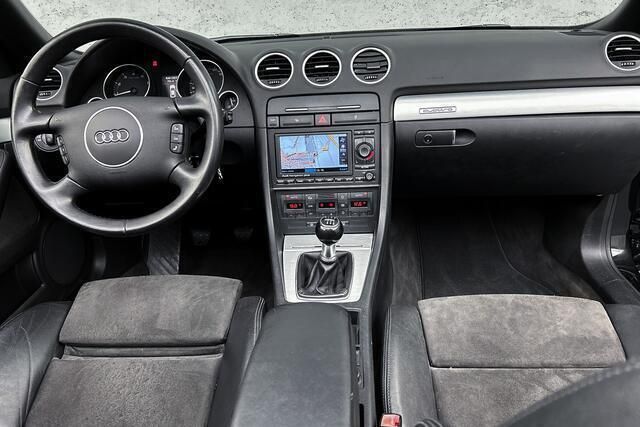 Zwart Gebruikt 2005 Audi S4 Cabriolet Cabriolet | € 16.950 - Afbeelding 1/3