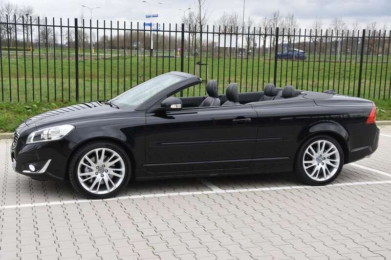 Zwart Gebruikt 2011 Volvo C70 Summum Cabriolet | € 27.950 - Afbeelding 1/4