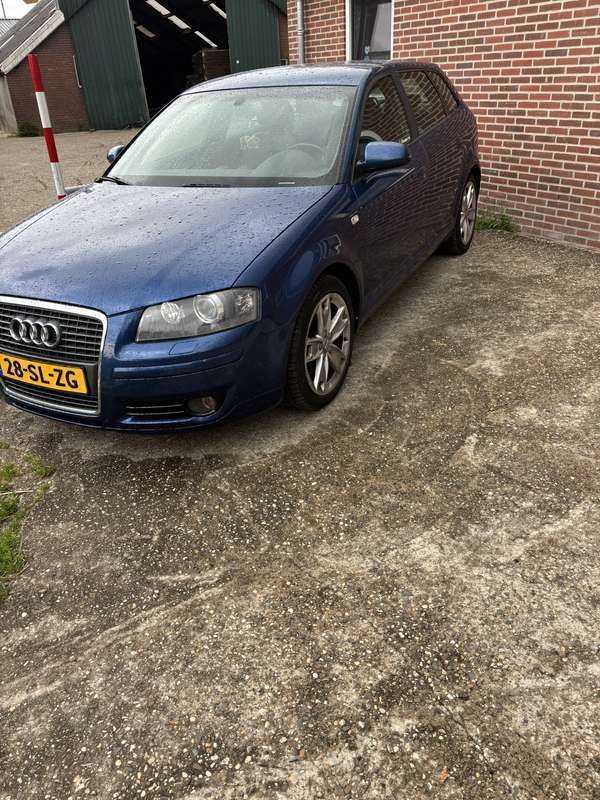 Blauw Gebruikt 2006 Audi A3 Ambition Hatchback | € 5.000 (Eerlijke prijs) - Afbeelding 1/4