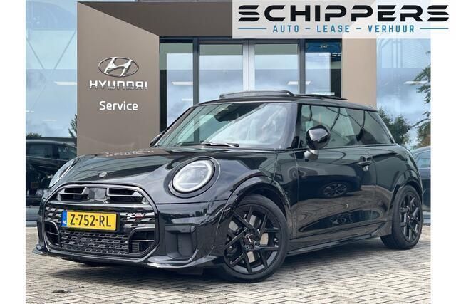 Zwart Gebruikt 2024 Mini John Cooper Works Hatchback | € 35.400 (Super prijs) - Afbeelding 1/4