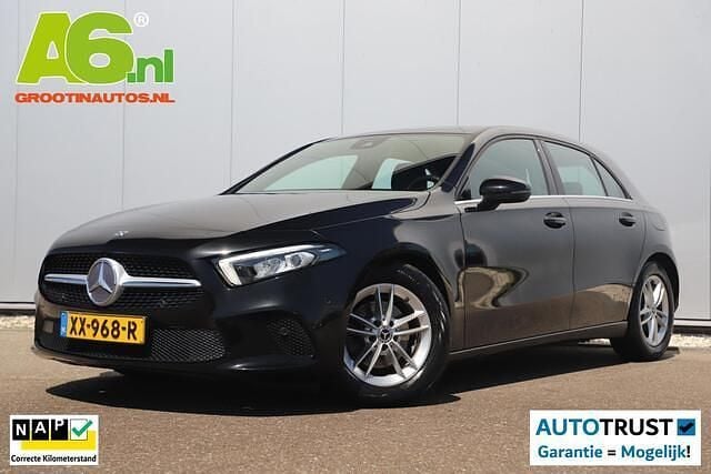 Zwart Gebruikt 2019 Mercedes A180 Business Hatchback | € 22.900 (Eerlijke prijs) - Afbeelding 1/4