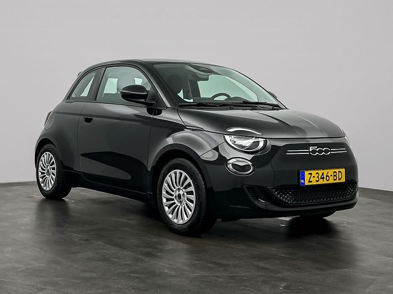 Occasion Fiat 500e 86 kW (118 PK) 2024 Zwart Hatchback