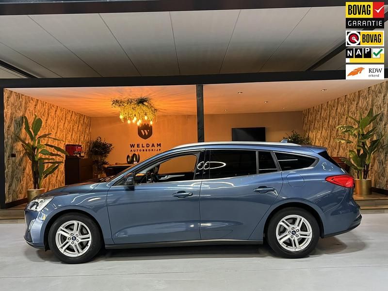 Blauw Occasion 2019 Ford Focus Business Edition Stationwagen | € 13.990 (Eerlijke prijs) - Afbeelding 1/4