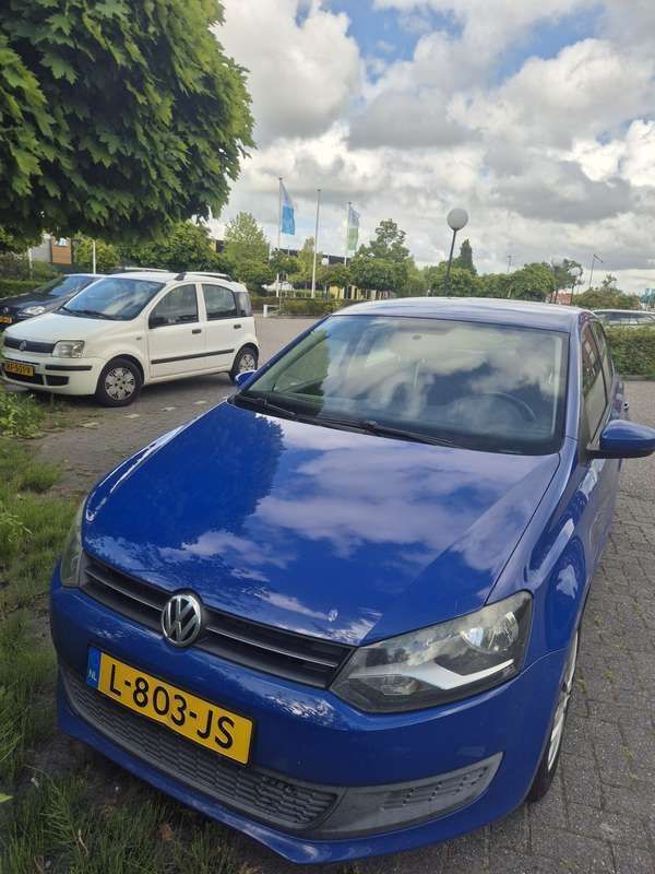 Gebruikt 2010 VW Polo Comfortline Sedan | € 2.800 (Super prijs) - Afbeelding 1/4