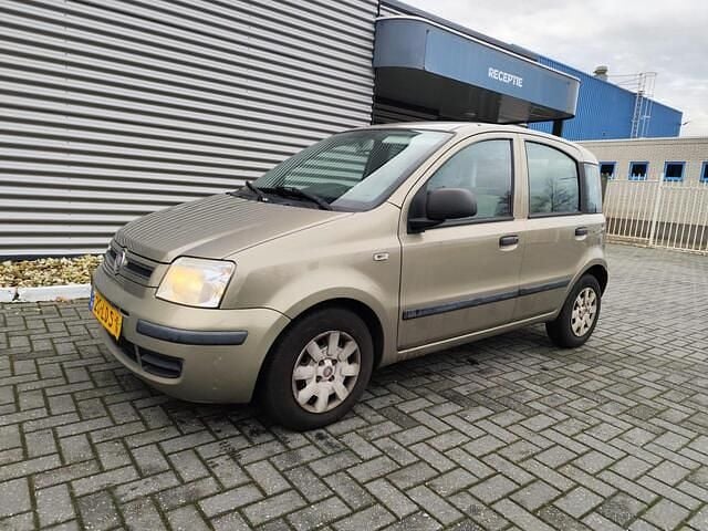 Beige Occasion 2010 Fiat Panda Active Hatchback | € 999 (Super prijs) - Afbeelding 1/4