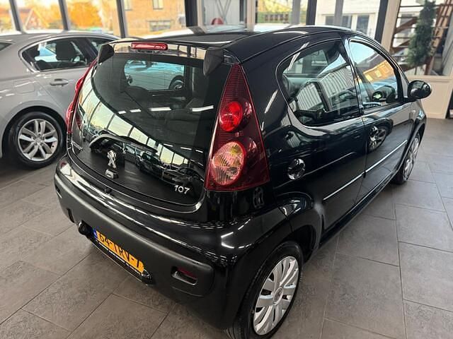 Occasion Peugeot 107 Active 68 PK (50 kW) 2012 Zwart (metallic) Hatchback