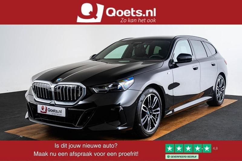 Zwart Gebruikt 2024 BMW 520 Comfort Edition Stationwagen | € 59.950 (Super prijs) - Afbeelding 1/4