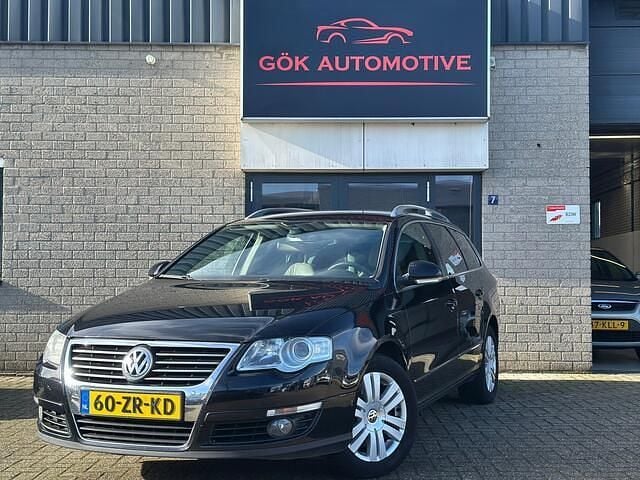 Zwart Occasion 2008 VW Passat Highline Stationwagen | € 3.750 (Eerlijke prijs) - Afbeelding 1/4