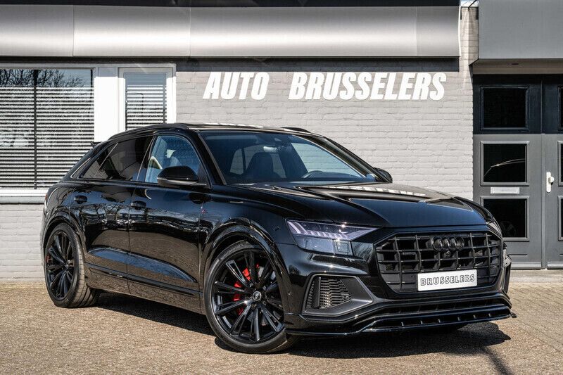 , metallic lak Gebruikt 2021 Audi Q8 Competition SUV | € 86.895 - Afbeelding 1/4