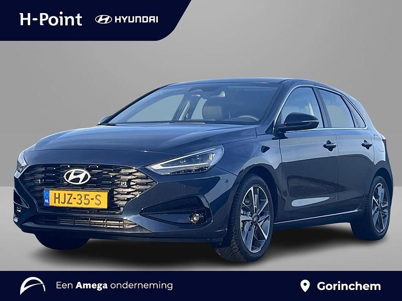 Blauw Occasion 2025 Hyundai i30 Premium Hatchback | € 34.890 - Afbeelding 1/4