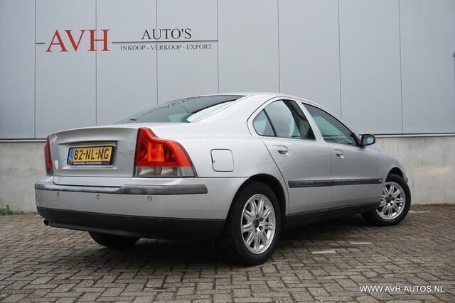 Occasion Volvo S60 140 PK (102 kW) 2003 Grijs Sedan