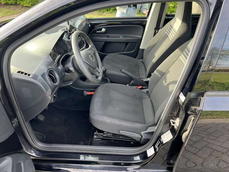 Zwart Gebruikt 2020 VW up! Hatchback | € 5.750 (Super prijs) - Afbeelding 1/4