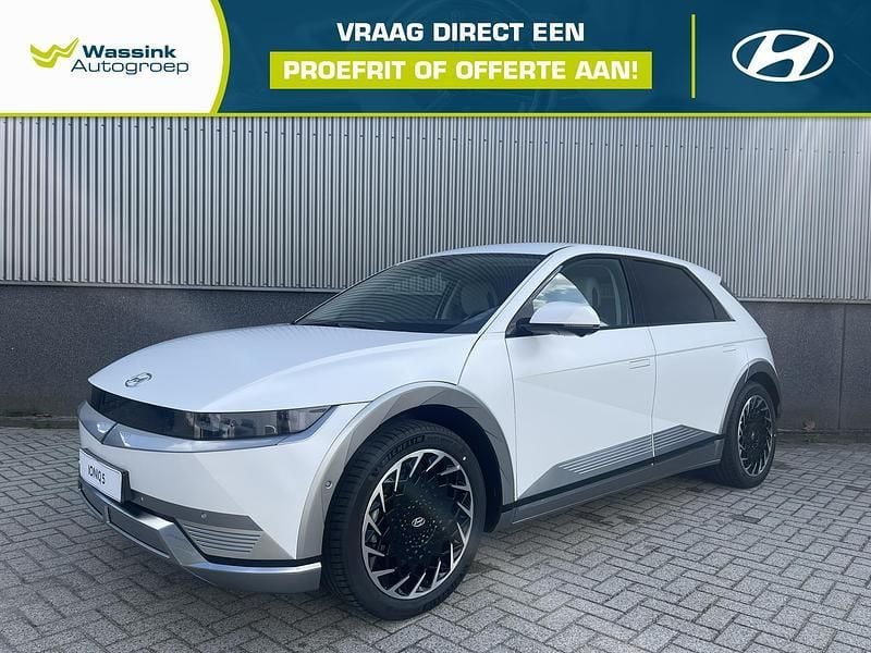Wit Nieuw 2025 Hyundai Ioniq 5 SUV | € 49.940 (Super prijs) - Afbeelding 1/4