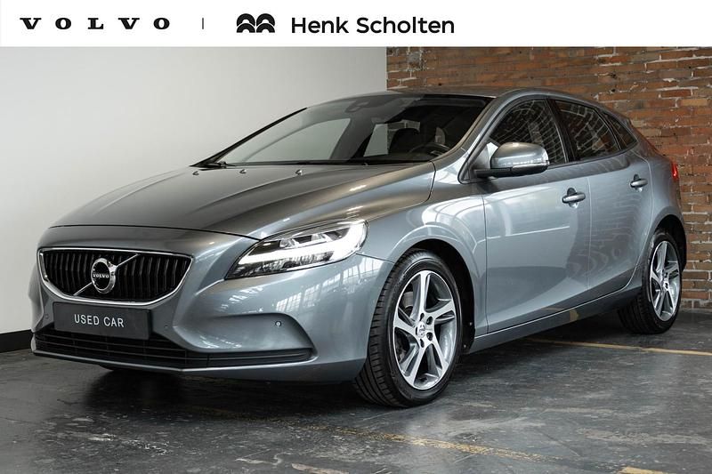Grijs, metallic lak Gebruikt 2016 Volvo V40 Momentum Stationwagen | € 14.950 (Iets duurder) - Afbeelding 1/4
