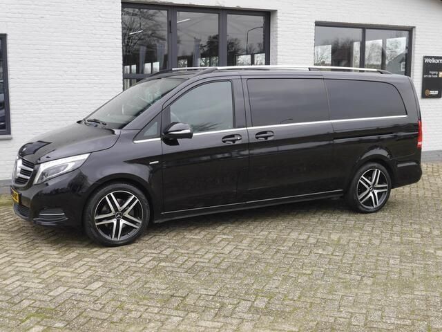 Zwart Gebruikt 2015 Mercedes V250 Avantgarde MPV | € 39.500 - Afbeelding 1/4
