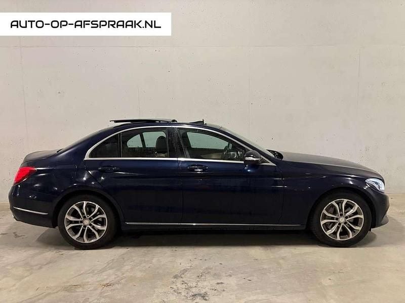 Blauw Gebruikt 2015 Mercedes C350e AMG Sedan | € 16.888 (Goede deal) - Afbeelding 1/4