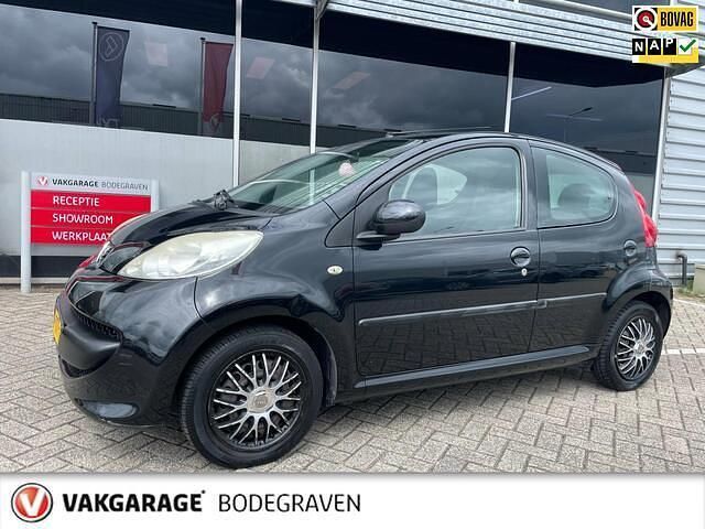 Zwart Gebruikt 2007 Peugeot 107 Hatchback | € 3.450 (Iets duurder) - Afbeelding 1/4
