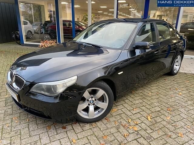 Zwart Gebruikt 2006 BMW 550 Comfort Edition Sedan | € 13.950 - Afbeelding 1/4