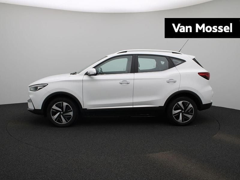 Wit Gebruikt 2023 MG ZS Comfort Sedan | € 26.495 (Eerlijke prijs) - Afbeelding 1/4