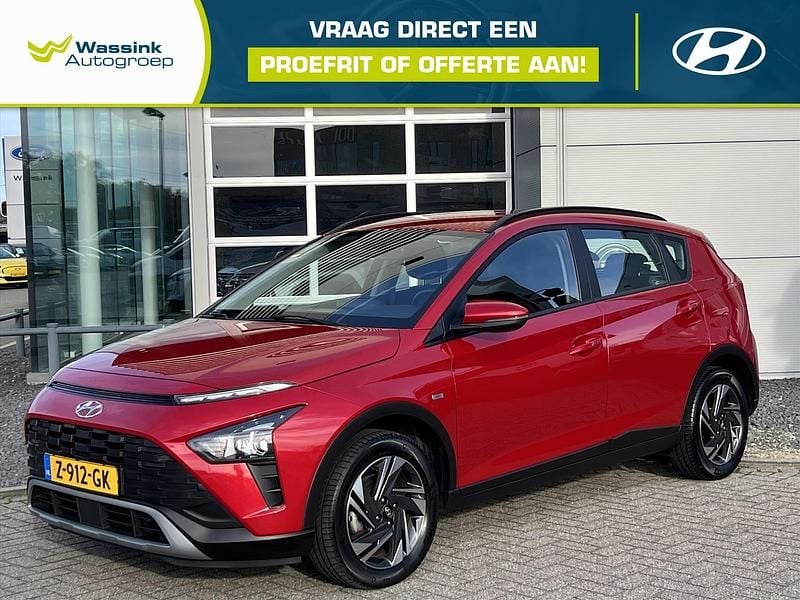 Rood Gebruikt 2024 Hyundai Bayon Comfort SUV | € 19.900 (Eerlijke prijs) - Afbeelding 1/4