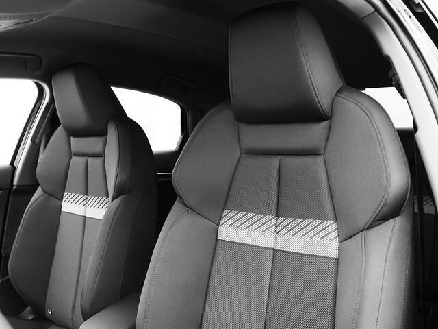 Nieuw Audi A3 Advanced 116 PK (85 kW) 2026 Zwart Sedan