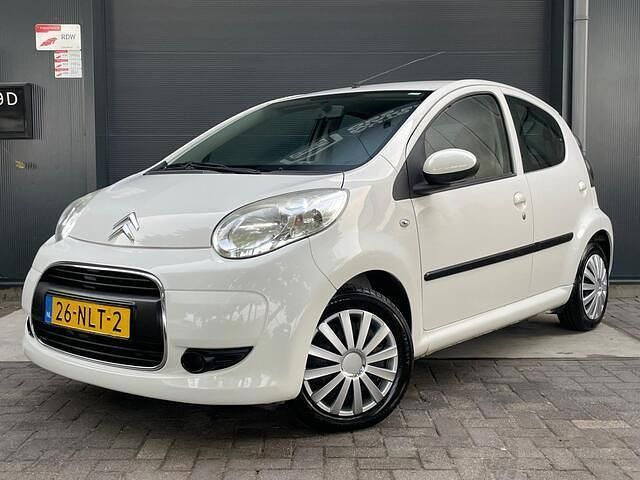 Wit Gebruikt 2010 Citroën C1 Hatchback | € 4.944 (Eerlijke prijs) - Afbeelding 1/4