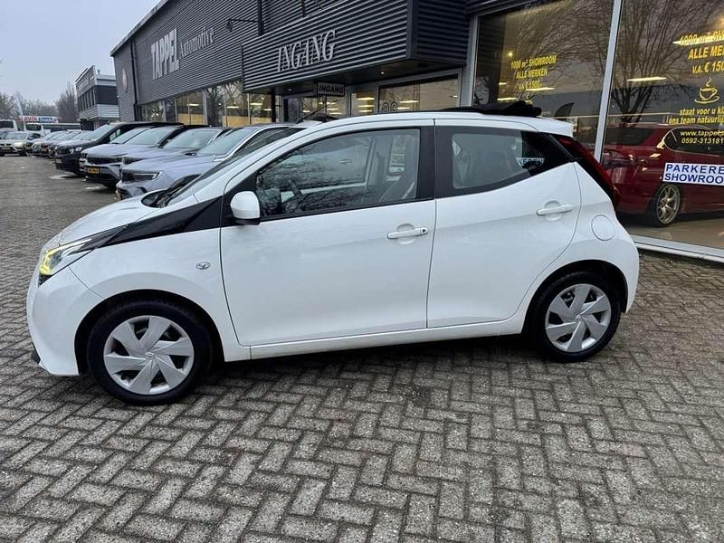 Occasion Toyota Aygo X-play 72 PK (52 kW) 2019 Wit Hatchback