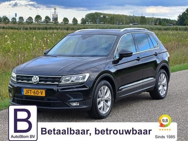 Zwart Gebruikt 2018 VW Tiguan Comfortline SUV | € 19.995 (Super prijs) - Afbeelding 1/4