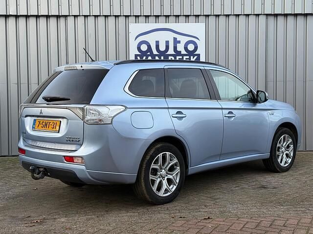 Occasion Mitsubishi Outlander Instyle 121 PK (88 kW) 2013 Blauw SUV