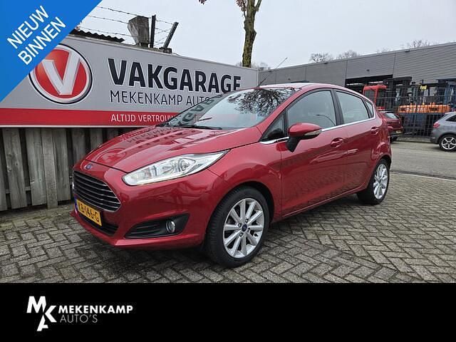 Occasion Ford Fiesta Titanium 101 PK (74 kW) 2016 Rood Hatchback