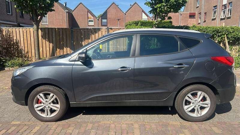 Grijs Gebruikt 2011 Hyundai ix35 Style SUV | € 6.500 (Eerlijke prijs) - Afbeelding 1/4