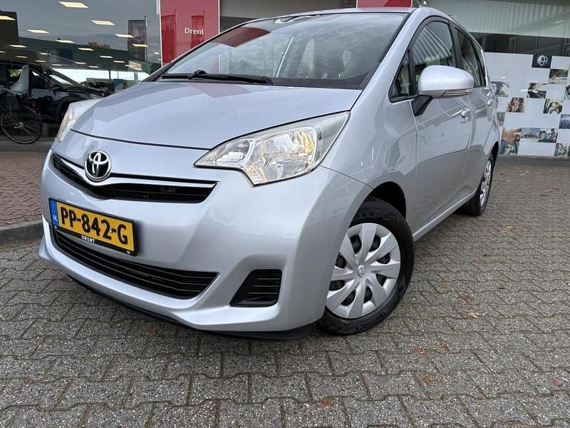 Occasion Toyota Verso-S 2017 Grijs MPV