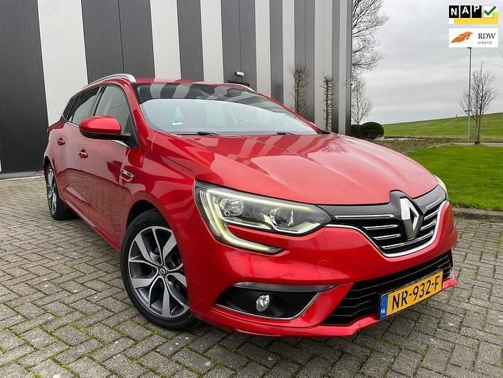 Gebruikt 2017 Renault Mégane IV Bose Edition Stationwagen | € 8.250 (Goede deal) - Afbeelding 1/4