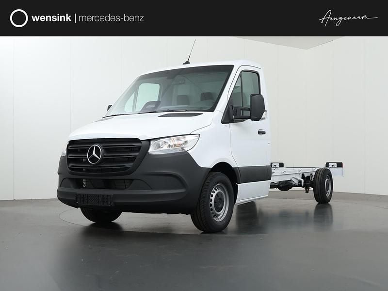 Wit Nieuw 2025 Mercedes Sprinter Van | € 62.995 - Afbeelding 1/4
