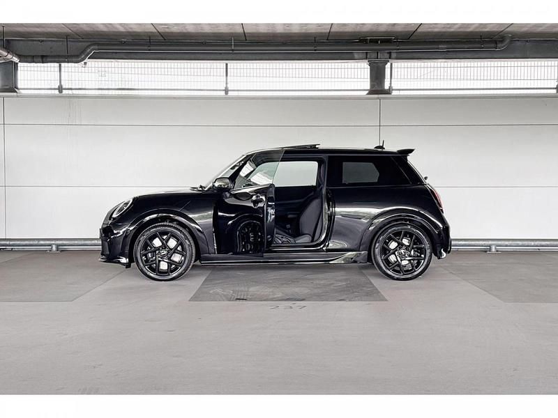 Occasion Mini Cooper 156 PK (114 kW) 2025 Zwart Hatchback