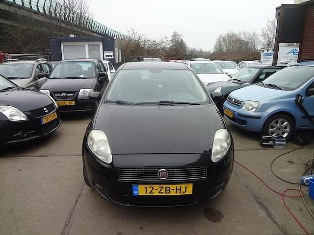 Occasion Fiat Grande Punto Dynamic 78 PK (57 kW) 2007 Zwart Hatchback
