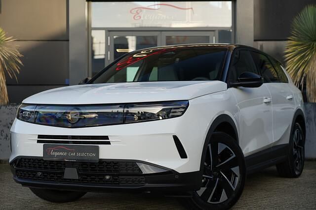 Wit Nieuw 2025 Opel Grandland X SUV | € 34.950 - Afbeelding 1/4
