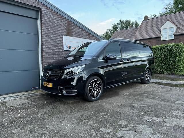 Overige Gebruikt 2019 Mercedes V250 AMG MPV | € 31.995 - Afbeelding 1/4